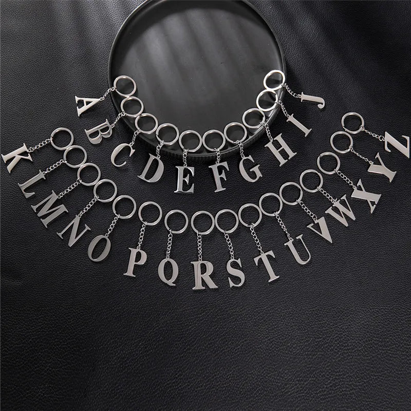 Fashion DIY A-Z Letters Keychain Men Metal Initial Pendant Key Chain Ring Silver Color 26 Alphabet Keyring Bag Accessories